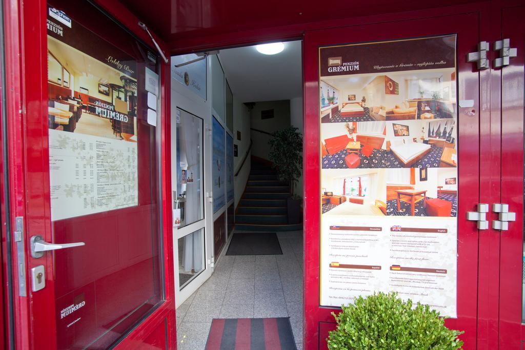 Penzion Gremium Hotel Bratislava Exterior photo